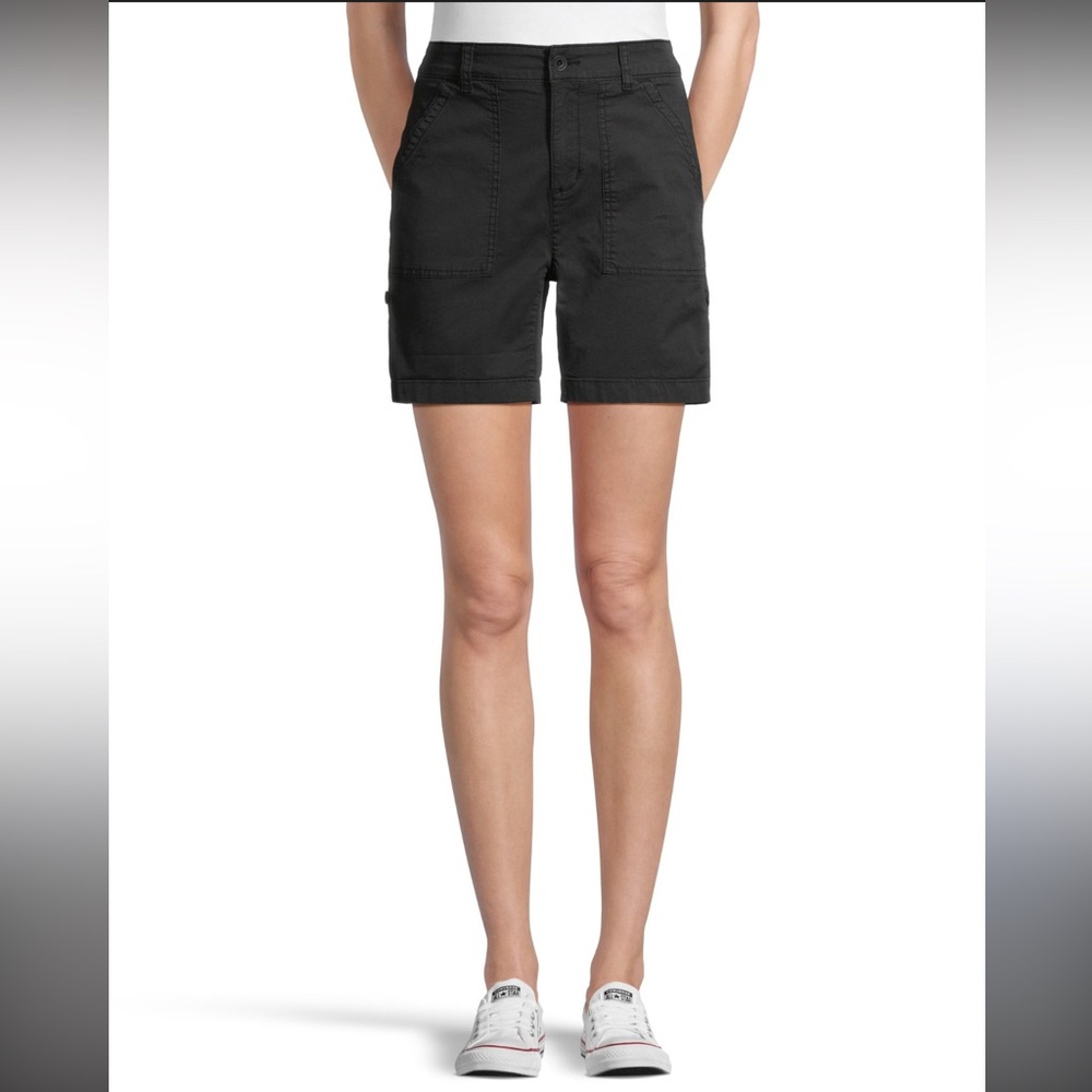 BNWOT Size 14 Denver Hayes Black Utility Roll-Cuff Bermuda Shorts
